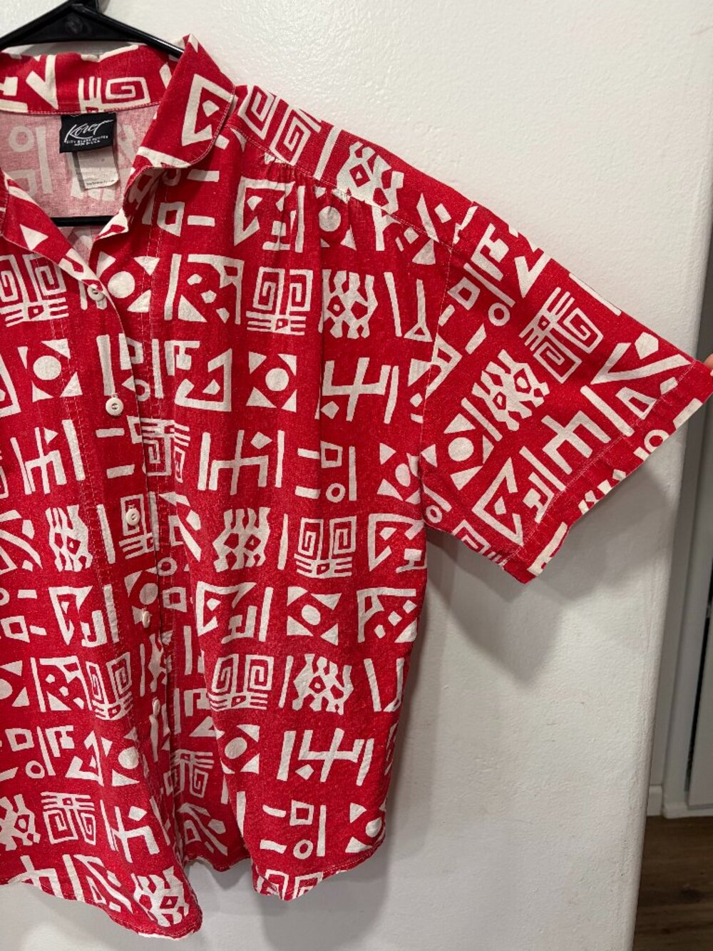 Vintage Abstract Geometric Patterned Boxy Unisex Top - Red - Unique Find! - Picture 6 of 11